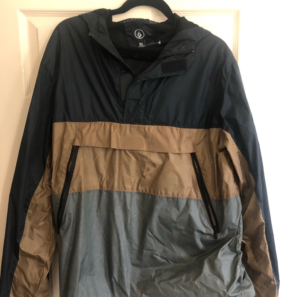 Volcom anorak jacket weatherproof windbreaker